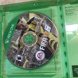 FIFA 17 Xbox one 