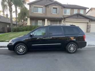 2012 KIA Sedona