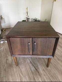 Brown coffee table set