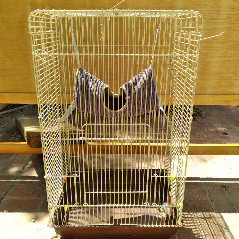 Medium Size Bird Cage $40