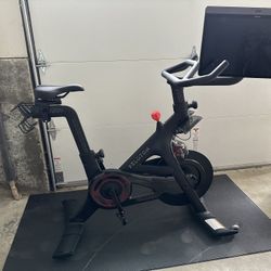 Peloton Bike+ Plus Bike Mat, Shoes, Greta Condition 