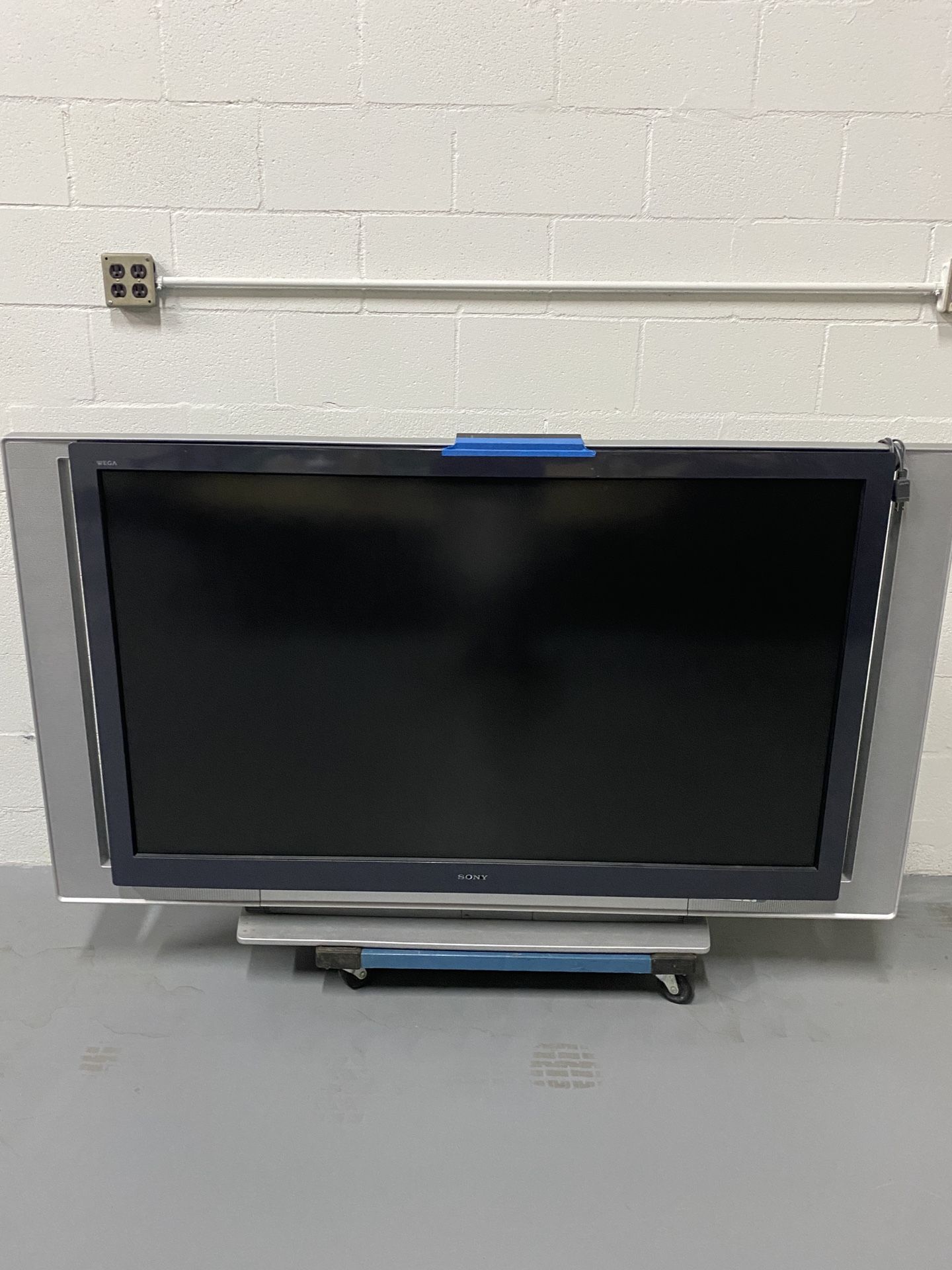 Sony TV 60”