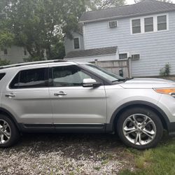 2014 Ford Explorer