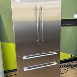 Thermador 42” built in refrigerator 