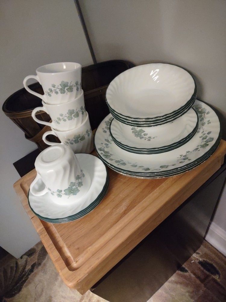 VINTAGE,20 Pc -IVY Corelle set (Reduced To $3.00/ pc)..