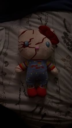 Hello Kitty Chucky 