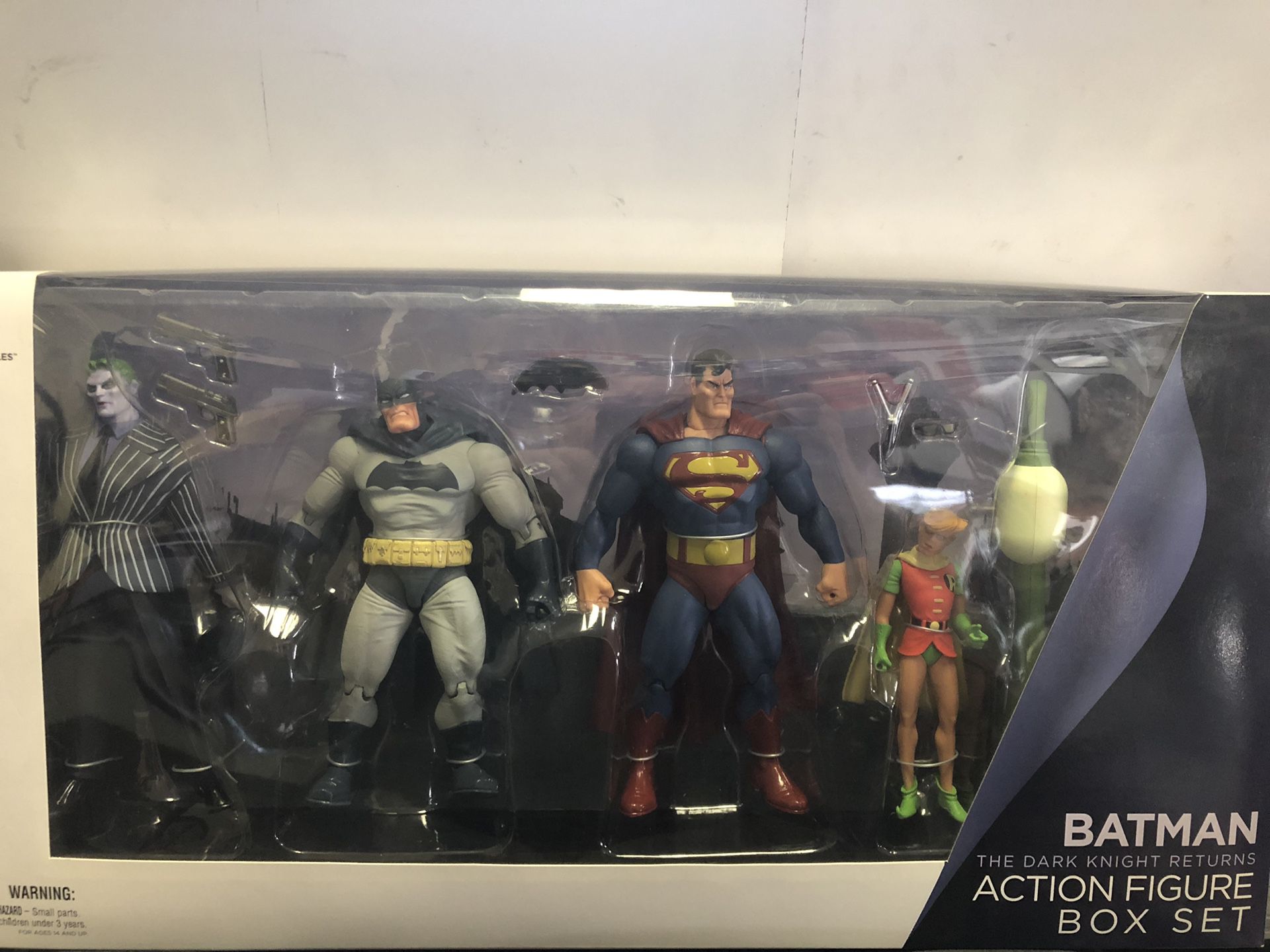 DC Collectibles Batman: The Dark Knight Returns Action Figure, 4-Pack