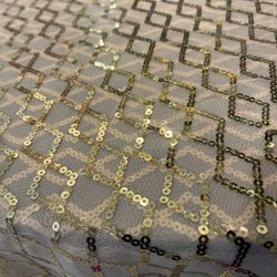Gold Overlay Tablecloth 120*90 Inches