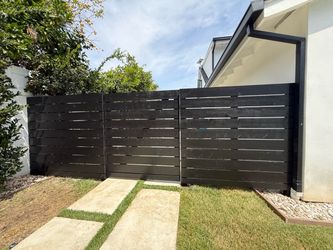 Gate