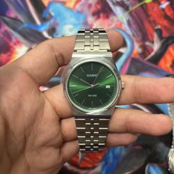 Casio MTP-B145D Green Dial – 50M Water Resistant – Stainless Steel – Excellent Condition 