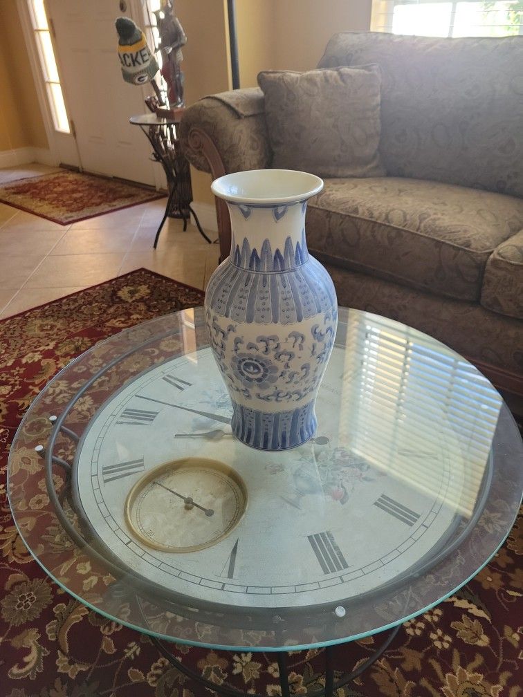 Antique Chinese Vase