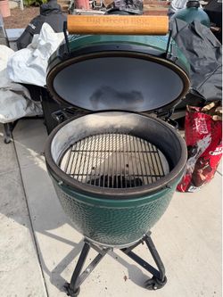 Demo eggs for sale cheap Big green egg up for sale cheap. Save hundreds of dollars!! Father’s Day gift 🎁