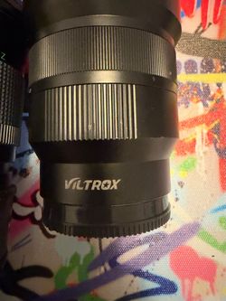 Sony lens