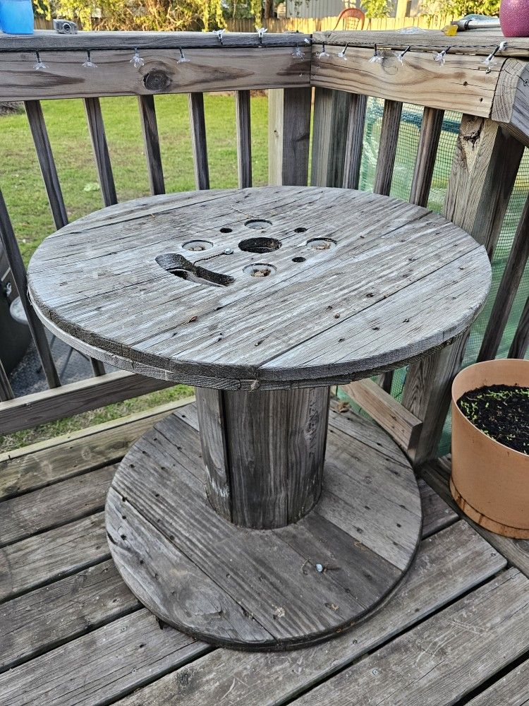Spool Table, Outdoor Furniture