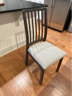 4 Chairs