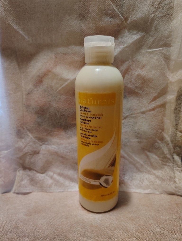 Avon Naturals Banana & Coconut Milk Hydrating Conditioner