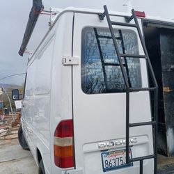 05' Dodge Sprinter Very Short One