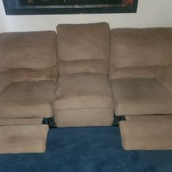 Reclining Couch. 