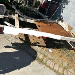 Boat Trailer Or Frame For A Build Up Trash Trailer 