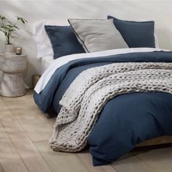 Casa Luna Blanket