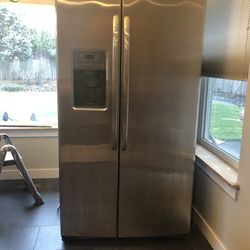 GE Fridge