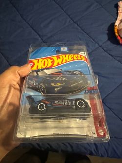Hot wheels super treasure hunt BMW M4 2027