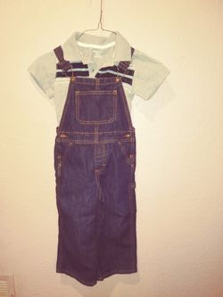 Overol y playera para niño 3T
