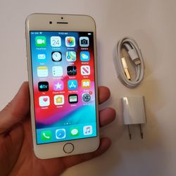iPhone 6 - UNLOCKED - Like New  