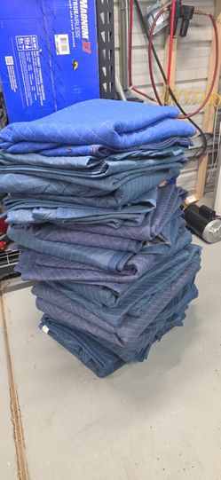 MOVING PACKING BLANKETS