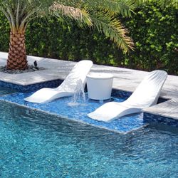 In-Pool Lounge Chair Deluxe Design 100% Fiberglass !!!