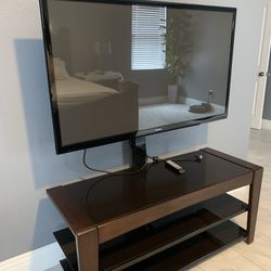 Tv + Stand