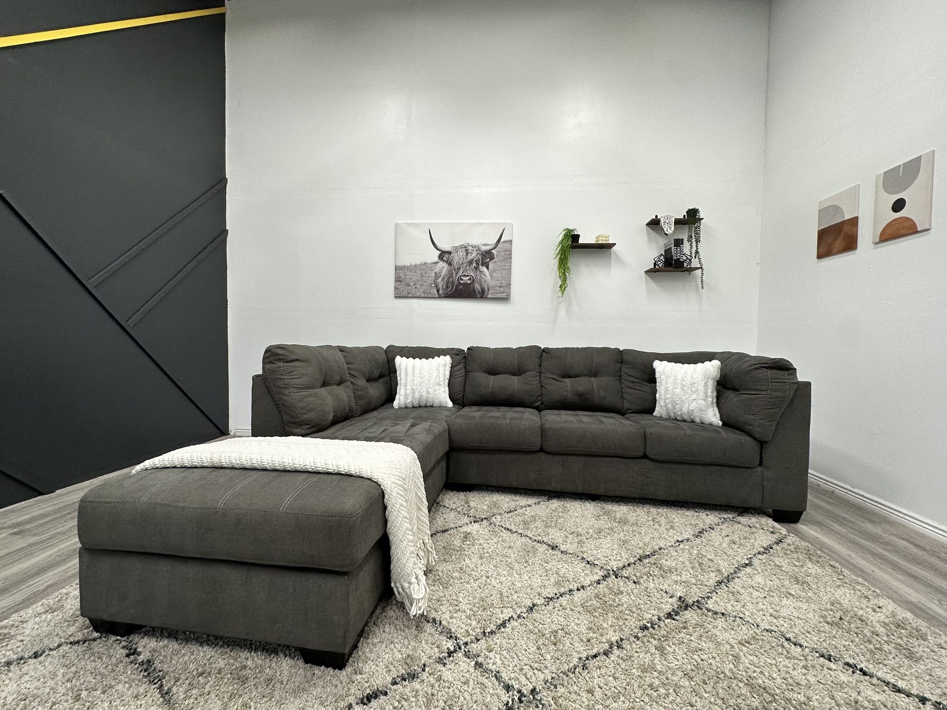 Sectional Couch - Free Delivery