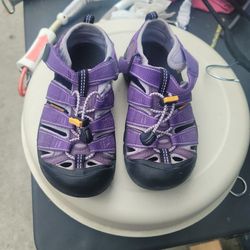 Keen  Shoes Size 1