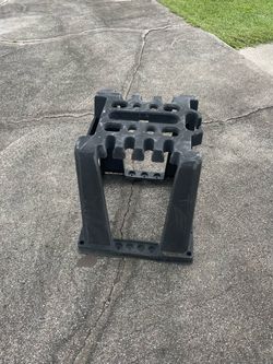 Yard tools holder