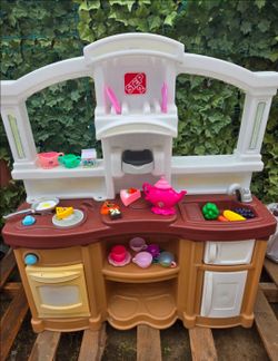 Play Kitchen