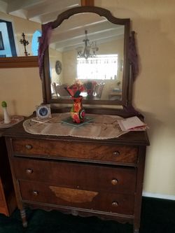 Dresser