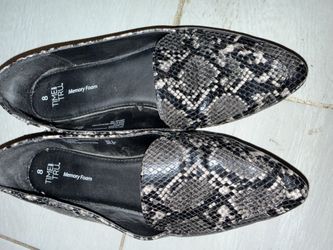 Women’s Flats