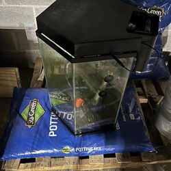 Topfin Octagon 20 Gal. Fish Tank