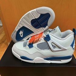 Nike Air Jordan 4 Retro Military Blue FV5029-141 Size 11.5 Brand New