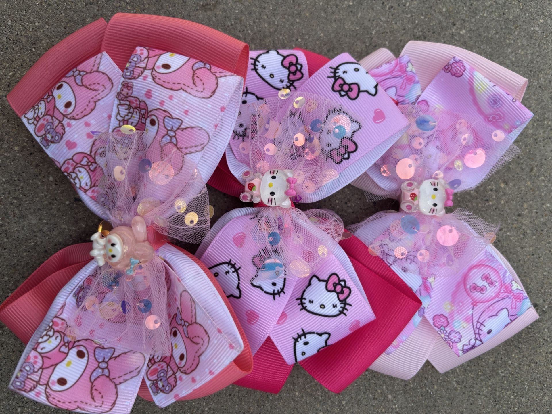 Hello Kitty Bows 