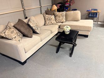 Sectional couches