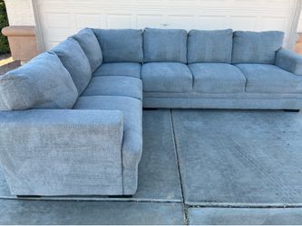 Sectional Couch- Free Delivery