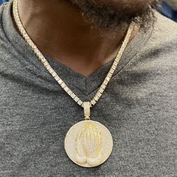 14k Gold Plated 🧊 Icy simulated Diamonds Praying Hands Pendant And Tennis Necklace🌟🌟