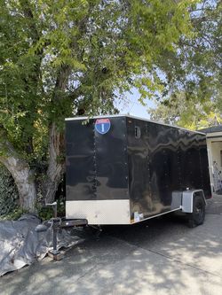 6x12 V-nose enclosed trailer/Toy Hauler