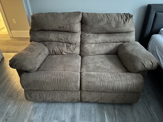 Love Seat Dual Recliner