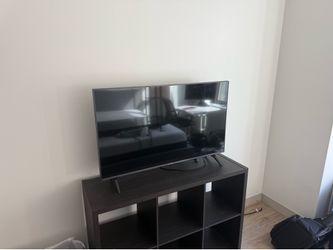 LG 43” 4K UHD Smart TV – Model 43UQ7590PUB (2023) | Moving Sale