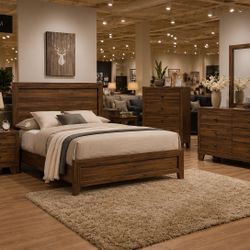 5pc Bed Set. Queen 