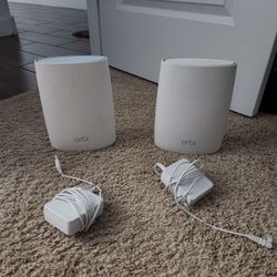 Netgear orbi RBR50 with one satellite RBS50  used