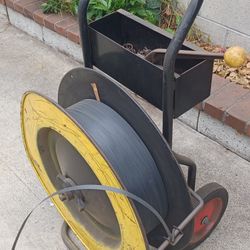 STRAPPING  MACHINE  WHIT  BRAKE  AND  1/2"  INCH  PLASTIC  COIL  