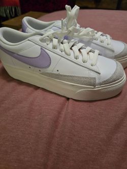 Nike
Wmns Blazer Low Platform 'White Lilac Bloom' women 7.5
